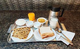 Oyo 15579 Monurama Homestay 3*